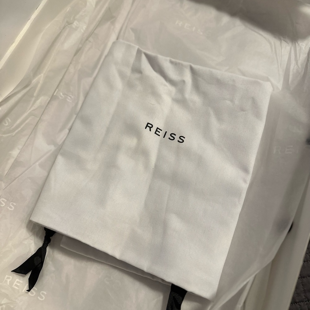 Black leather boots - Picture 4 of 5